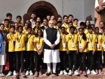 PM meets a group of underprivileged students from Wardha