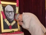 President of India pays tributes to former President V V Giri 