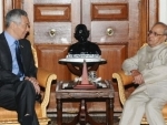 Prime Minister of Singapore calls on President Mukherjee