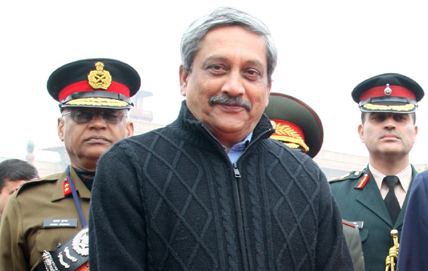 Manohar Parrikar on AAP : Looters of Delhi trying to loot Goa