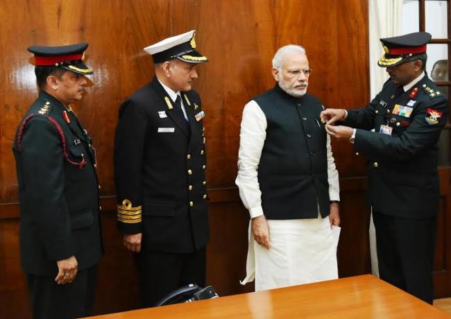 PM Modi meets officers of KSB on Flag Day