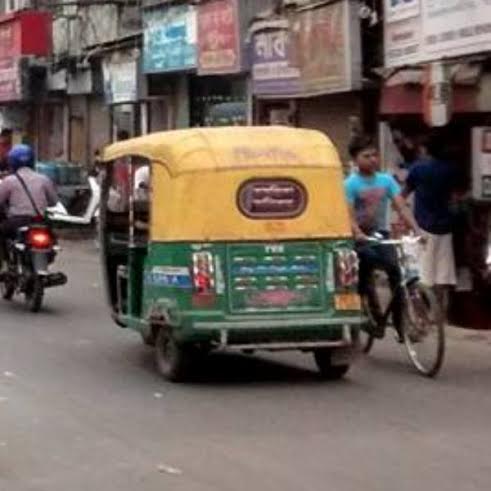 Kolkata: Auto rickshaw accident kills 1 in New Town