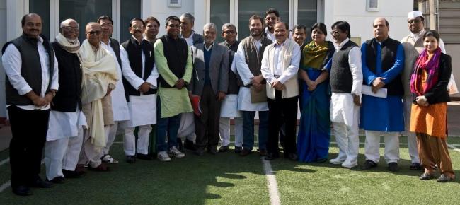 Cong leaders meet Rahul Gandhi to discuss on upcoming West Bengal assembly polls
