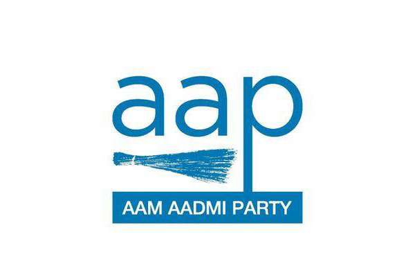BJP leader Poonam Azad jons AAP