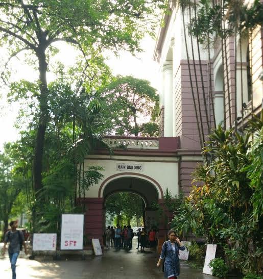 Kolkata: Presidency University remains adamant on its decision, gherao lifted after 22 hours