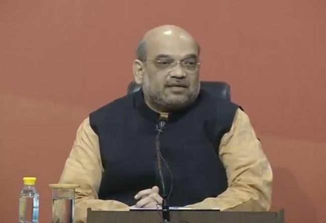 We are with you, Amit Shah tells Advani after SC ruling on Babri demolition case