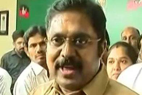 AIADMK election symbol bribery case : TTV Dinakaran and aide get bail