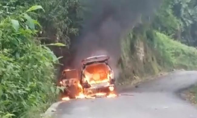Darjeeling: GJM clash with police on fourth day of indefinite strike