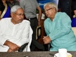 Nitish and Lalu holds separate meetings of legislators to discuss Tejashwi issue