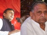 SP factional feud : Mulayam Singh leaves for Delhi to meet EC, Akhilesh collects signatures of support