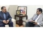 J&K Chief Secretary calls on Dr Jitendra Singh, briefs about various projects 