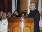 President Pranab Mukherjee congratulates IISc