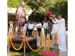 Vice President Naidu unveils statue of Mahatma Gandhi at Delhi Rajghat