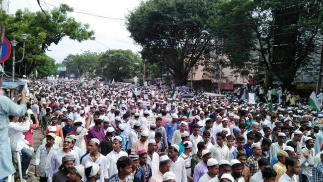 Rohingya crisis: Muslim outfits take out protest march in Kolkata