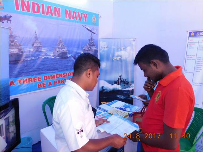 Navy aims at young minds