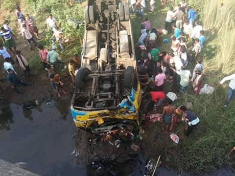 5 killed in West Bengal bus mishap