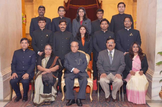 Probationers of Indian defence accounts service call on President