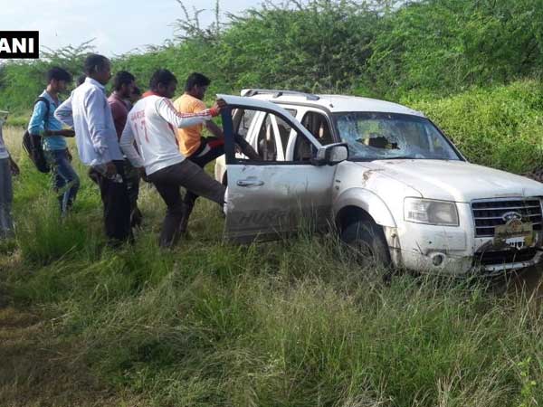 Car, allegedly of Sena leader, mows down three girls in Baramati, Maharashtra, leaving two dead