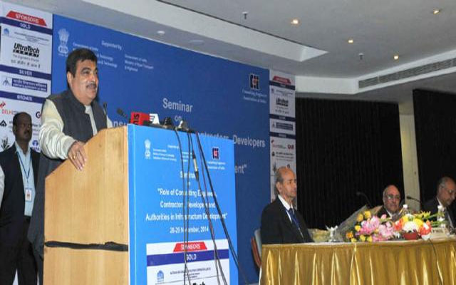 Gadkari exhorts NGOs and public to participate in making Indian roads safe