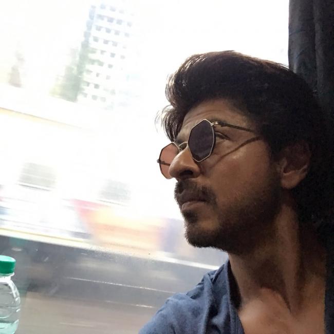 Railway Ministry orders inquiry into Shah Rukh fan's death, actor says he is saddened