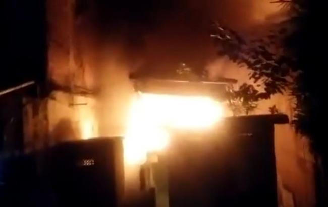 West Bengal: Massive blaze guts several shops in Siliguri