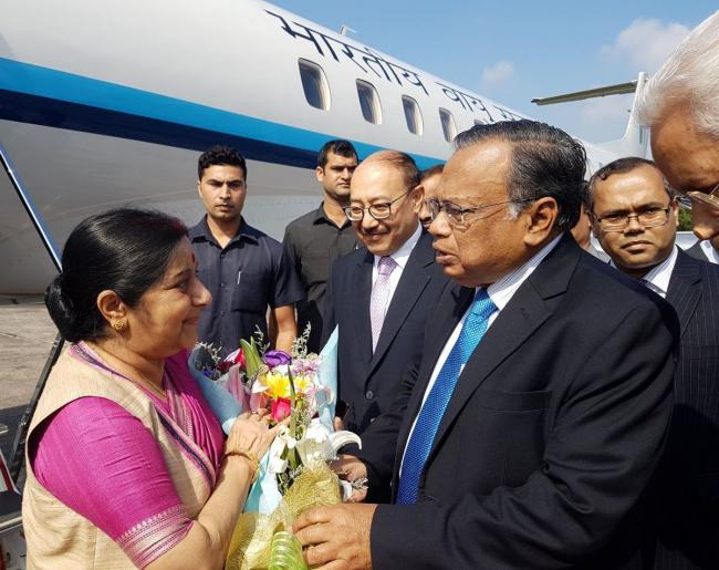Sushma Swaraj arrives in Bangladesh 