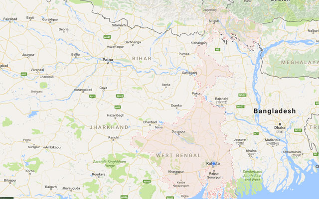 West Bengal: Police officer joins mob to attack thieves