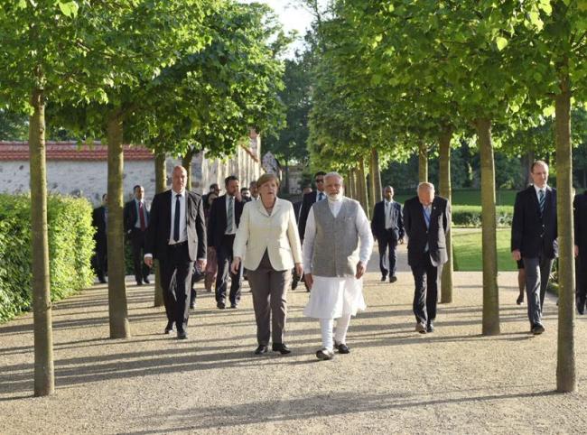 PM Modi and Chancellor Merkel discuss regional and global issues