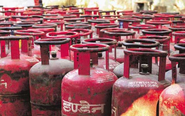 Opposition leaders protest in Rajya Sabha against government's decision of hiking LPG prices