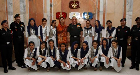 Girls from Jammu & Kashmir visit Delhi and Bengaluru as Part of Army's out reach programme 