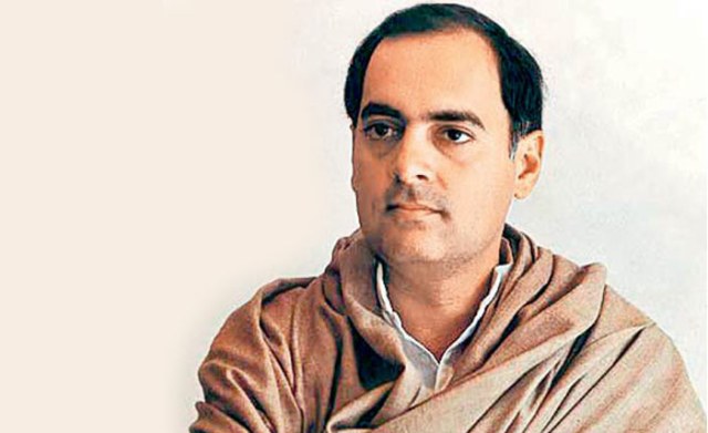 Rajiv Gandhi assassination : Who made and supplied the bomb ? SC asks Centre