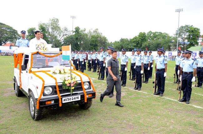 Sonowal launches pilot project for Guwahati City Traffic Police 