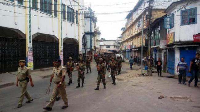 Darjeeling: GJM activists clash with police on second day of indefinite strike 