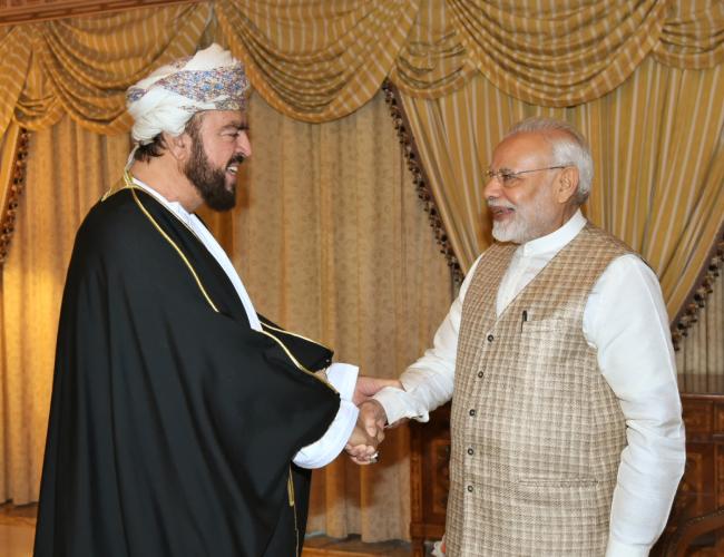 PM Modi meets Oman businessmen, asks them to invest in India