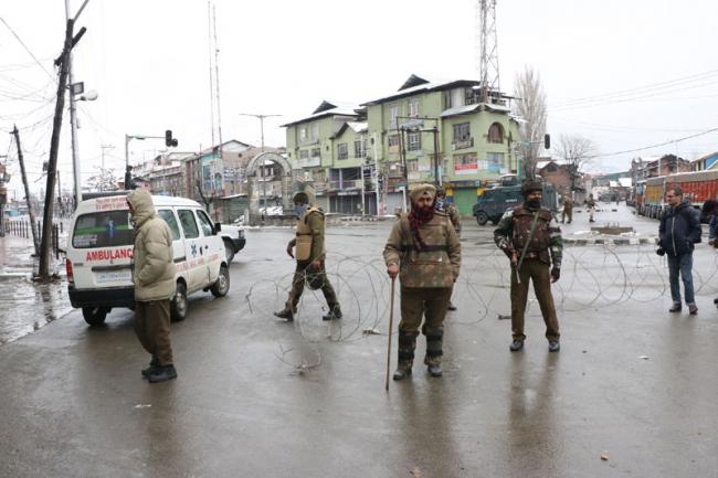 Kashmir: Security guard shoots mentally challenged person to death