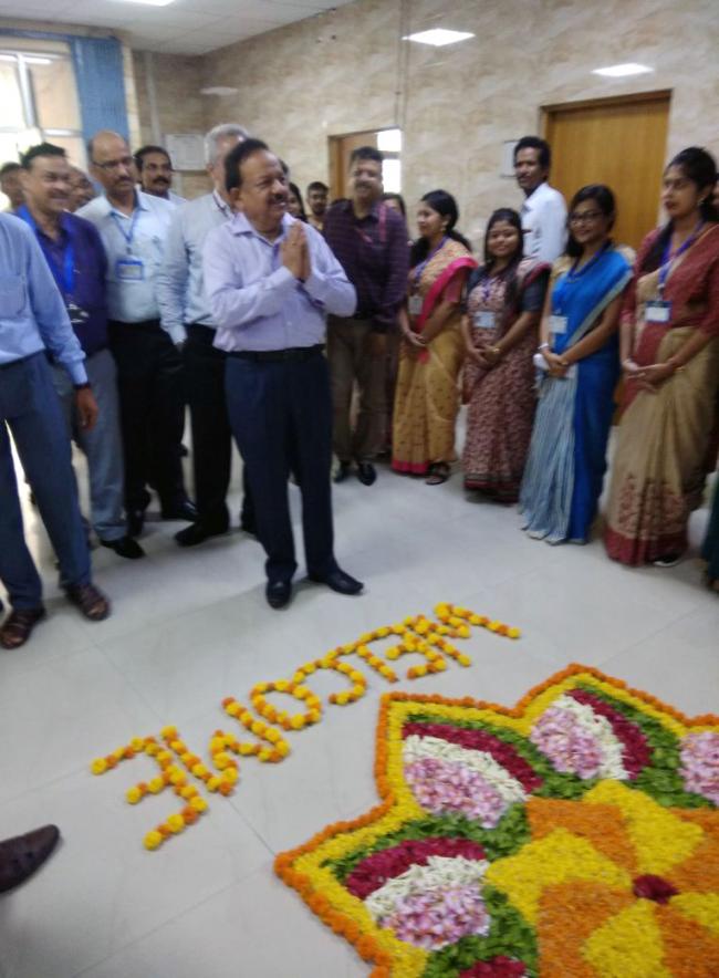 Dr Harsh Vardhan visits Botanical Survey of India
