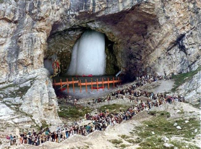 Amarnath Yatra suspended from Pahalgam route due to bad weather
