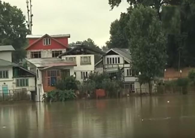 Flood alert in Kashmir as rain continues and the Jhelum flows above danger mark