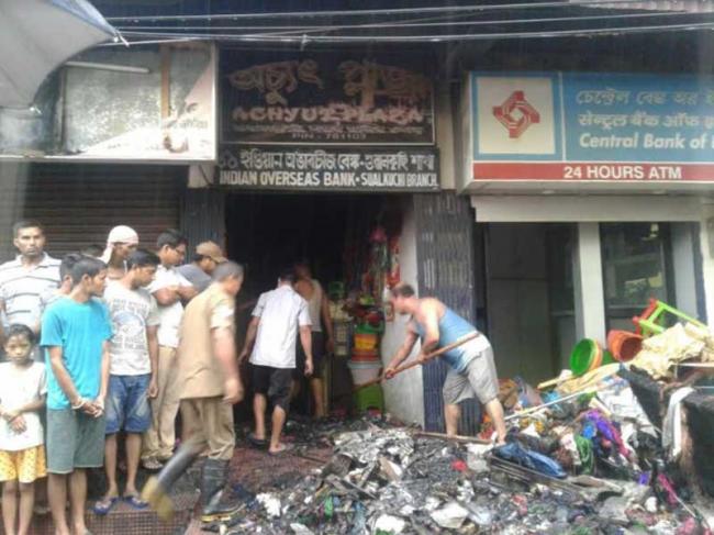 Assam : Three people, including 18-month-old, die in fire in commercial building
