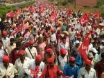 AIKS farmers reach Mumbai suburbs for their march to Maharashtra Vidhan Sabha on Monday