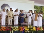 Sonia Gandhi unveils DMK leader Karunanidhi's statue in Chennai