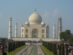 Bajrang Dal women allegedly offer puja in Taj Mahal