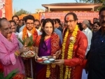 Amid row over Ram temple, Sena chief Uddhav Thackeray visits Ayodhya