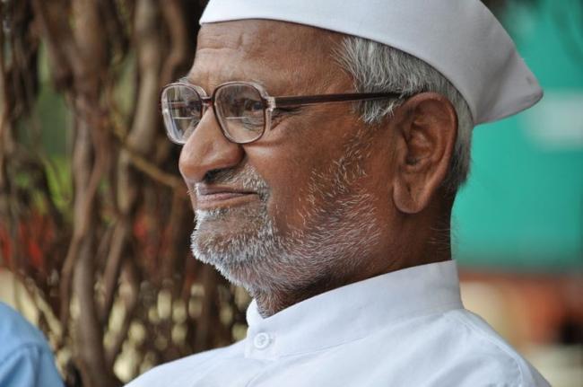 Anna Hazare begins indefinite hunger strike in Delhi's Ramlilla Maidan