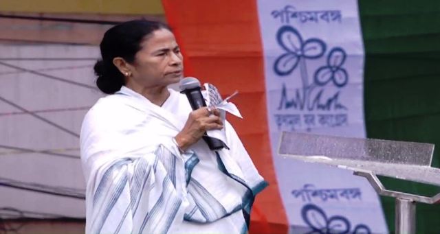 BJP will lose in 2019, says Mamata at Martyrs Day rally