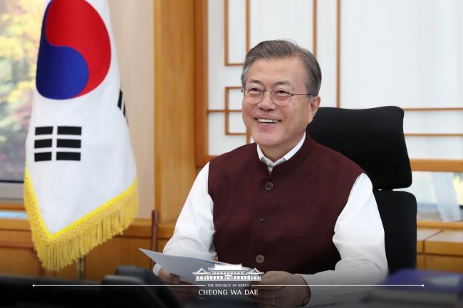 South Korean President Moon Jae-in thanks Indian PM for sending him 'Modi jackets' 