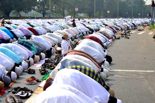 Muslim groups in Gurugram claim they were stopped from offering prayers at vacant plot