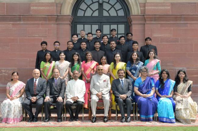 Officer trainees of Indian Audit and Accounts Service, Indian Trade Service and Indian Information Service call on President Kovind
