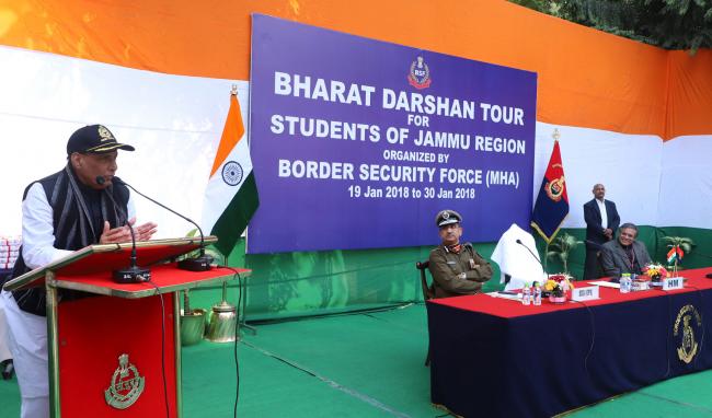 Jammu school children call on Union Home Minister Rajnath Singh