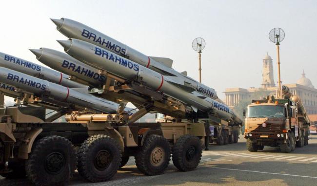 India successfullt flight-tests supersonic cruise missile BrahMos